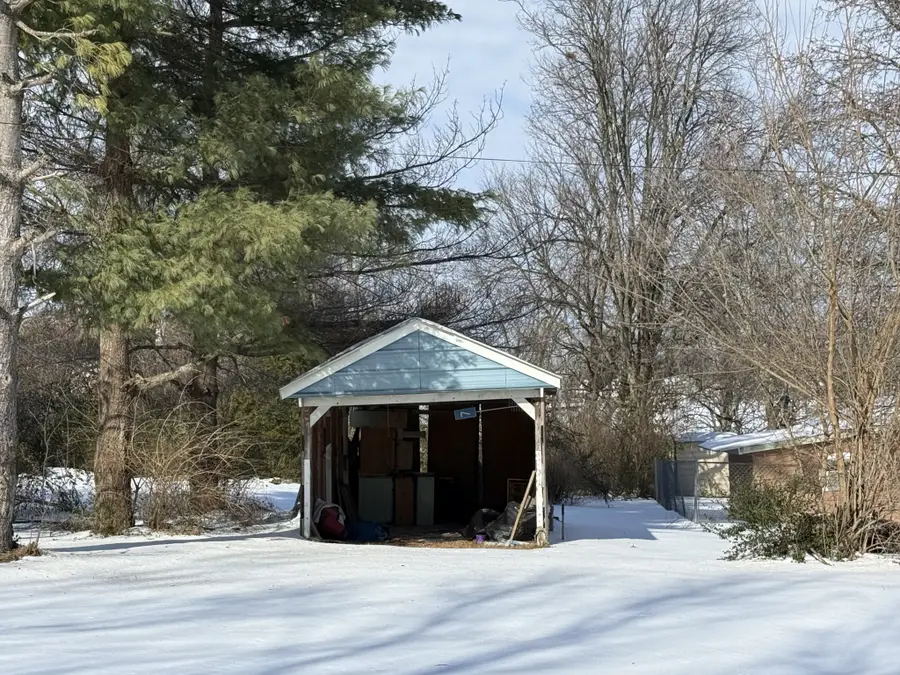 302 Crestview Dr, Hopkinsville, KY 42240 - Image #2