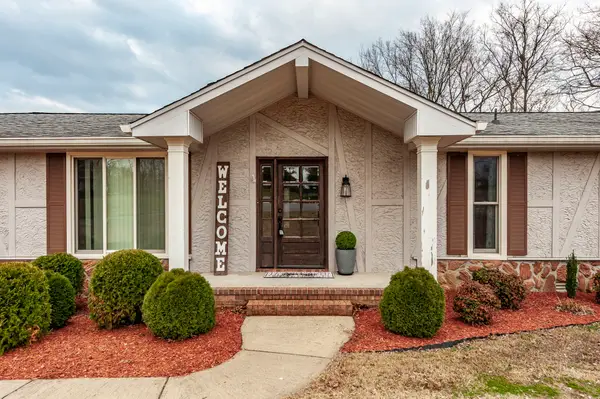 144 Allen Dr, Hendersonville, TN 37075