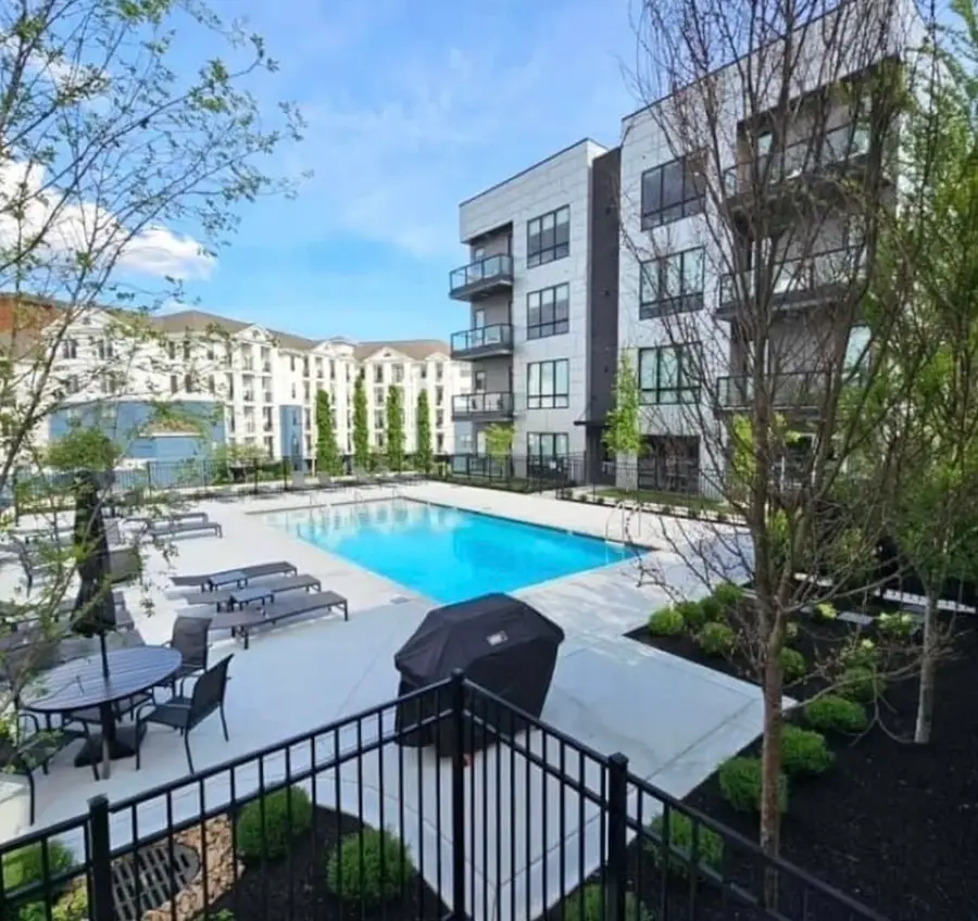 303 31st Ave N #212, Nashville, TN 37203 - Image #2