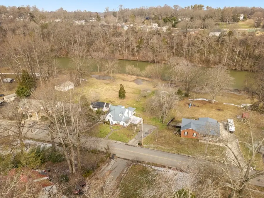 208 Westwood Dr, McMinnville, TN 37110 - Image #3