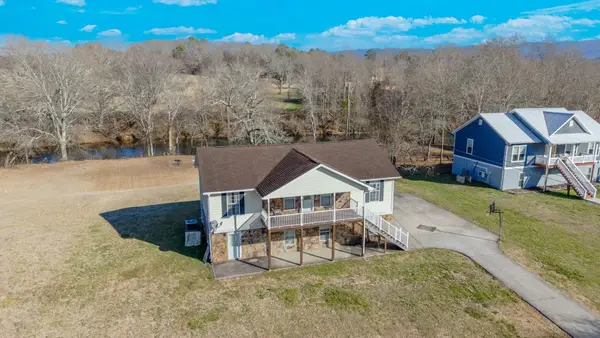 122 Crossing Way, Benton, TN 37307