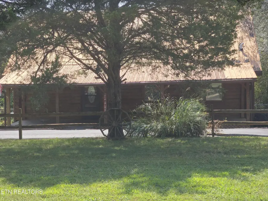 2875 E Walnut Grove Rd, Sevierville, TN 37876 - #2