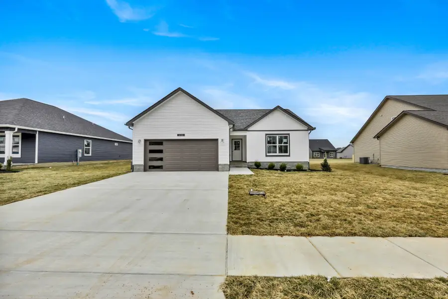 370 Galway Dr, Clarksville, TN 37042 - #2