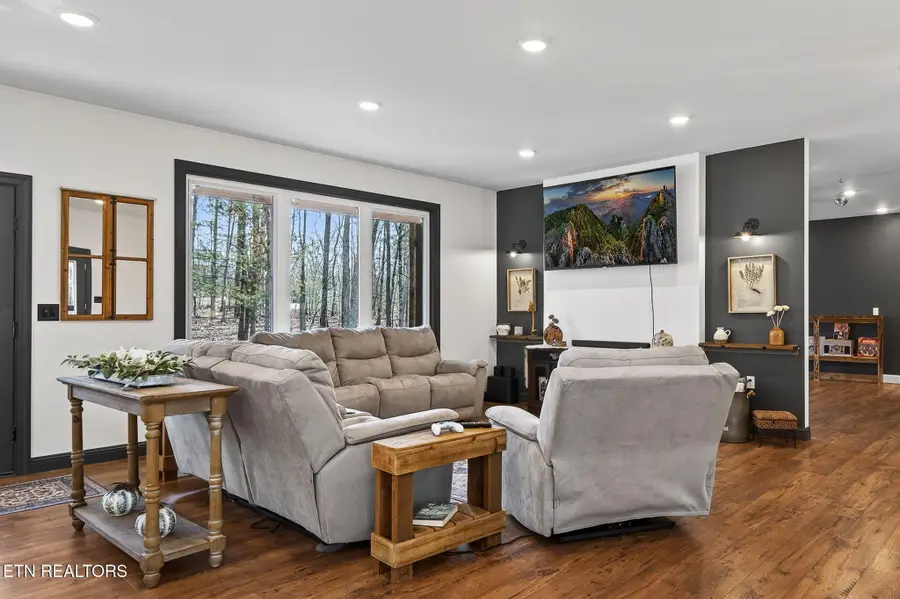 399 Georgee Rd, Jamestown, TN 38556 - #3