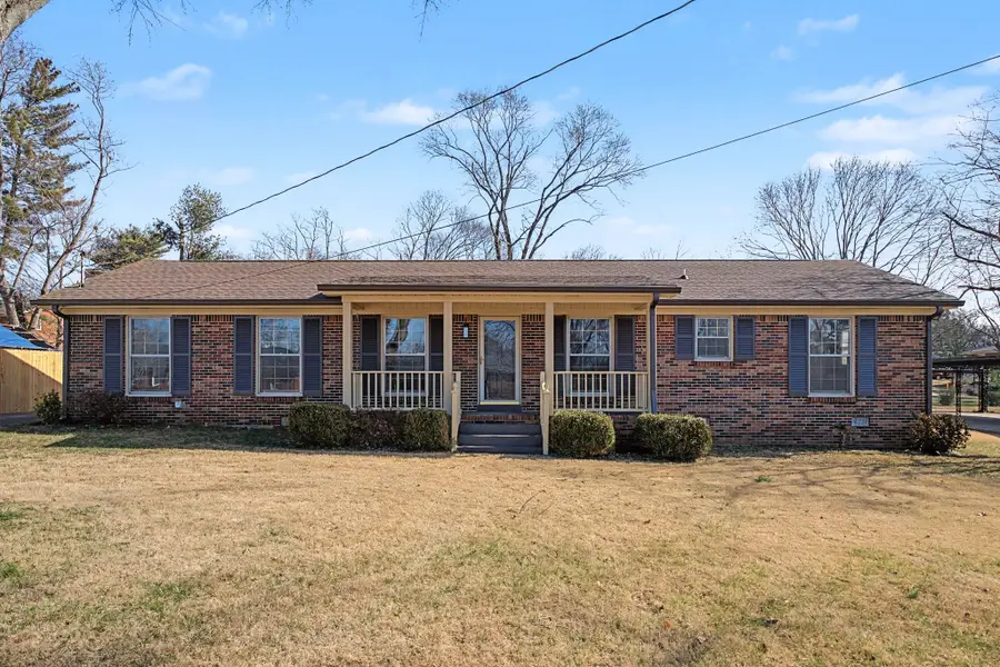 832 Britton Ave, Gallatin, TN 37066 - Image #2