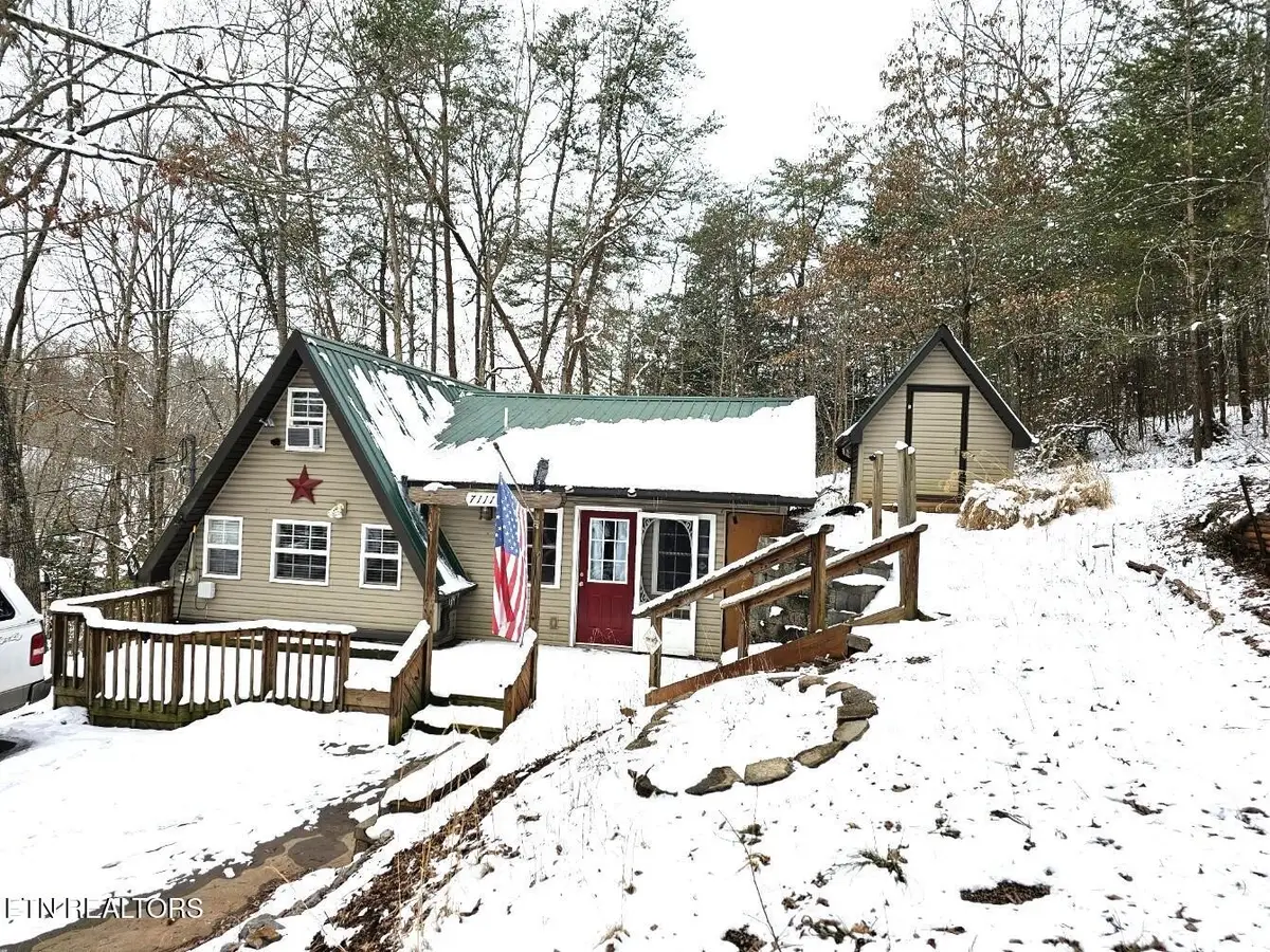 7111 Diamond Branch Rd, Maryville, TN 37801 - #1