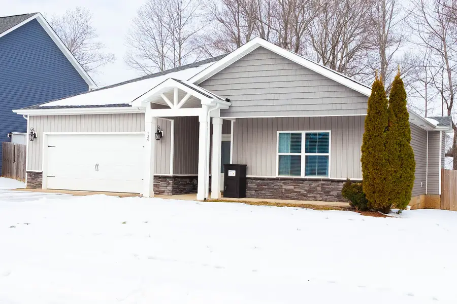 529 Somerset Ln, Clarksville, TN 37042 - #2