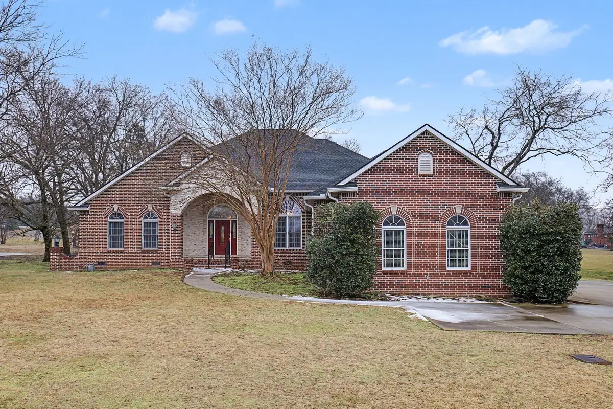 2010 Clintondale Dr, Nashville, TN 37218 - #1