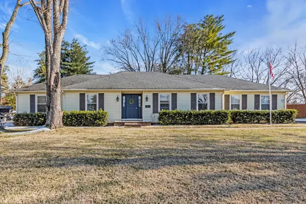 1611 Magnolia Dr, Murfreesboro, TN 37128