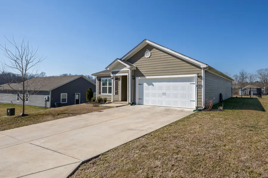 2820 Buzz St, Columbia, TN 38401 - #3