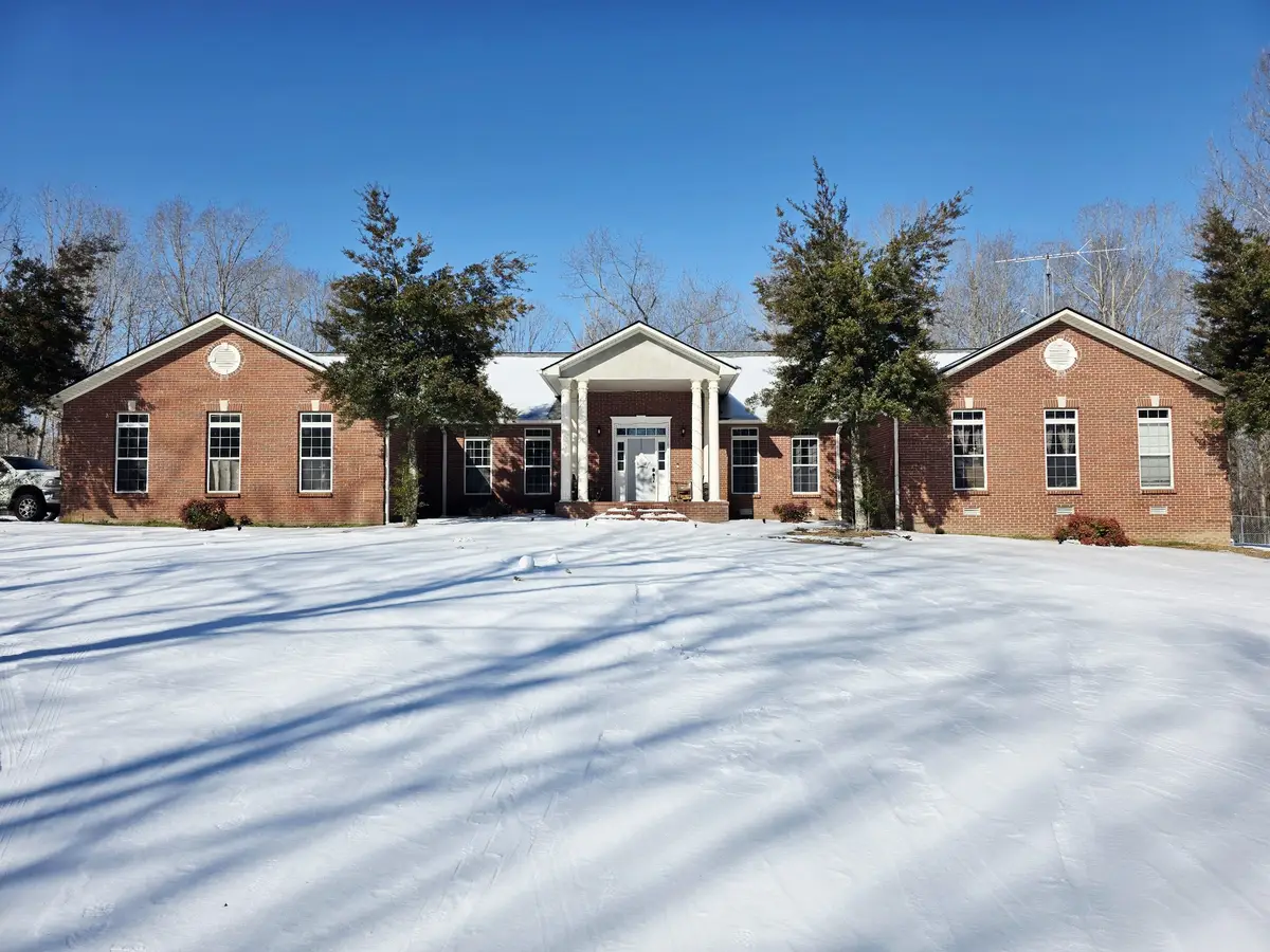 662 Oak Shadow Dr, New Johnsonville, TN 37134 - #1