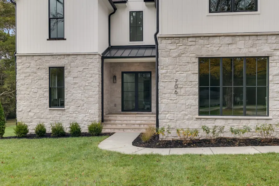 706 Brook Hollow Rd, Nashville, TN 37205 - #2