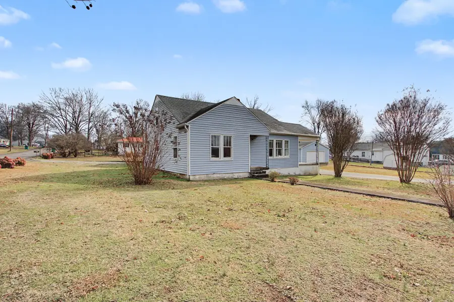 125 Armory Dr, Lewisburg, TN 37091 - #2