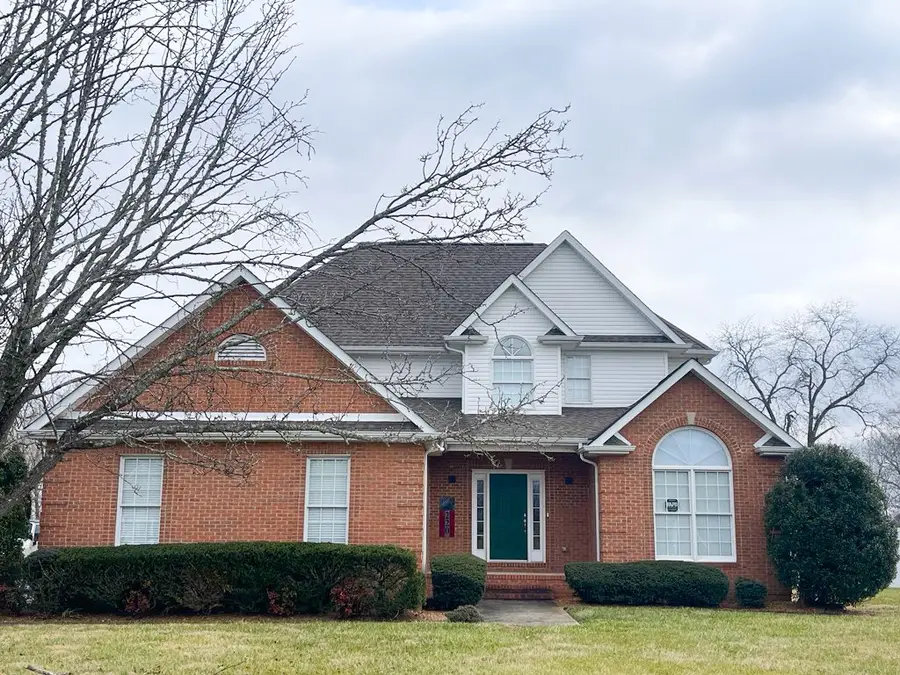 220 Bryan Dr, Winchester, TN 37398 - #2