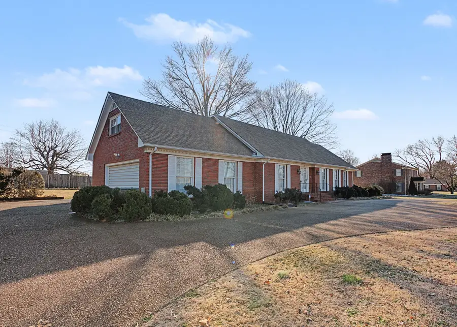 1206 Toben Ter, Lawrenceburg, TN 38464 - #2