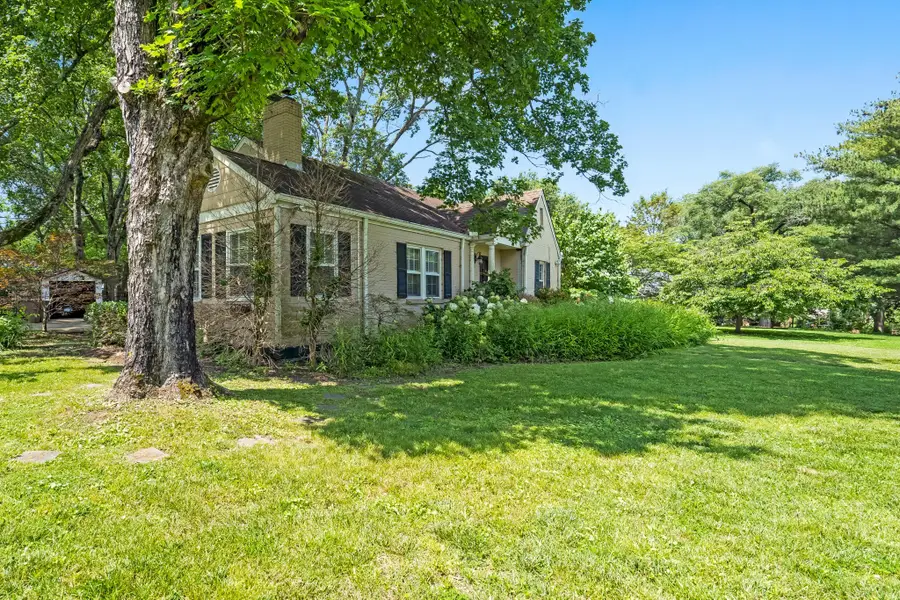 4207 Belmont Park Ter, Nashville, TN 37215 - #3