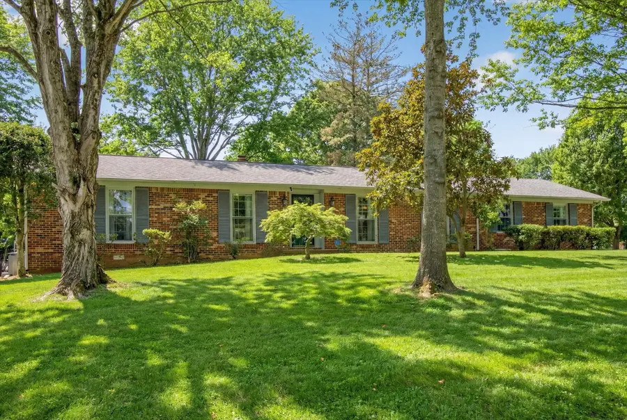 432 Rivermont Dr, Clarksville, TN 37043 - #3