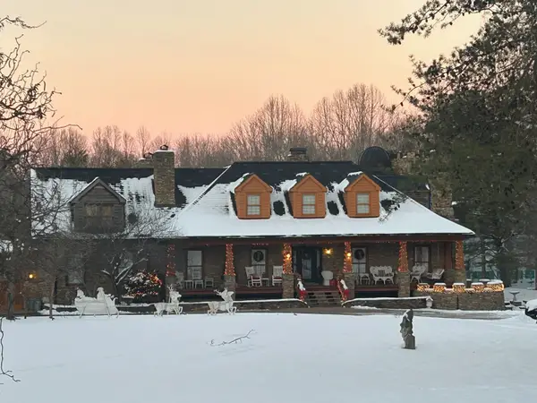 1374 Peter Pond Rd, Ashland City, TN 37015