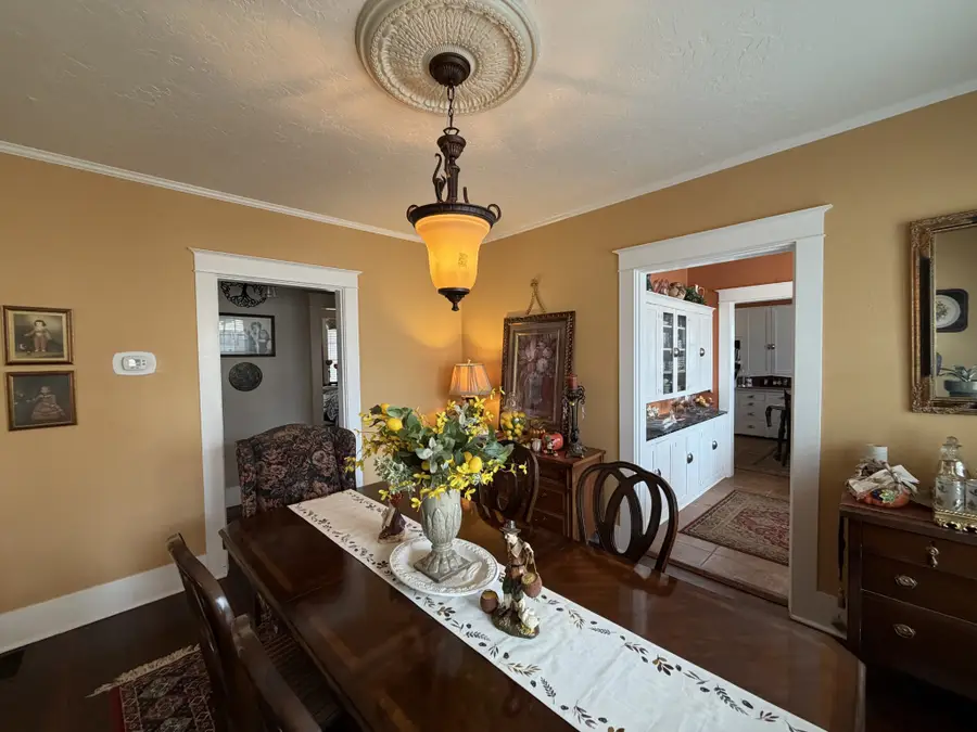 204 Evergreen St, Greenfield, TN 38230 - #3