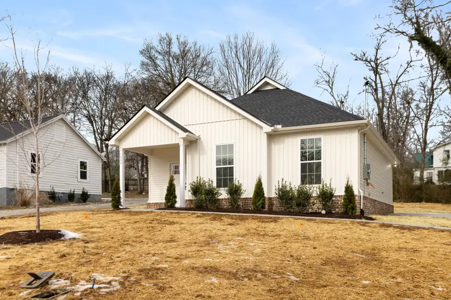 1004 Adair Ave, Columbia, TN 38401 - #2