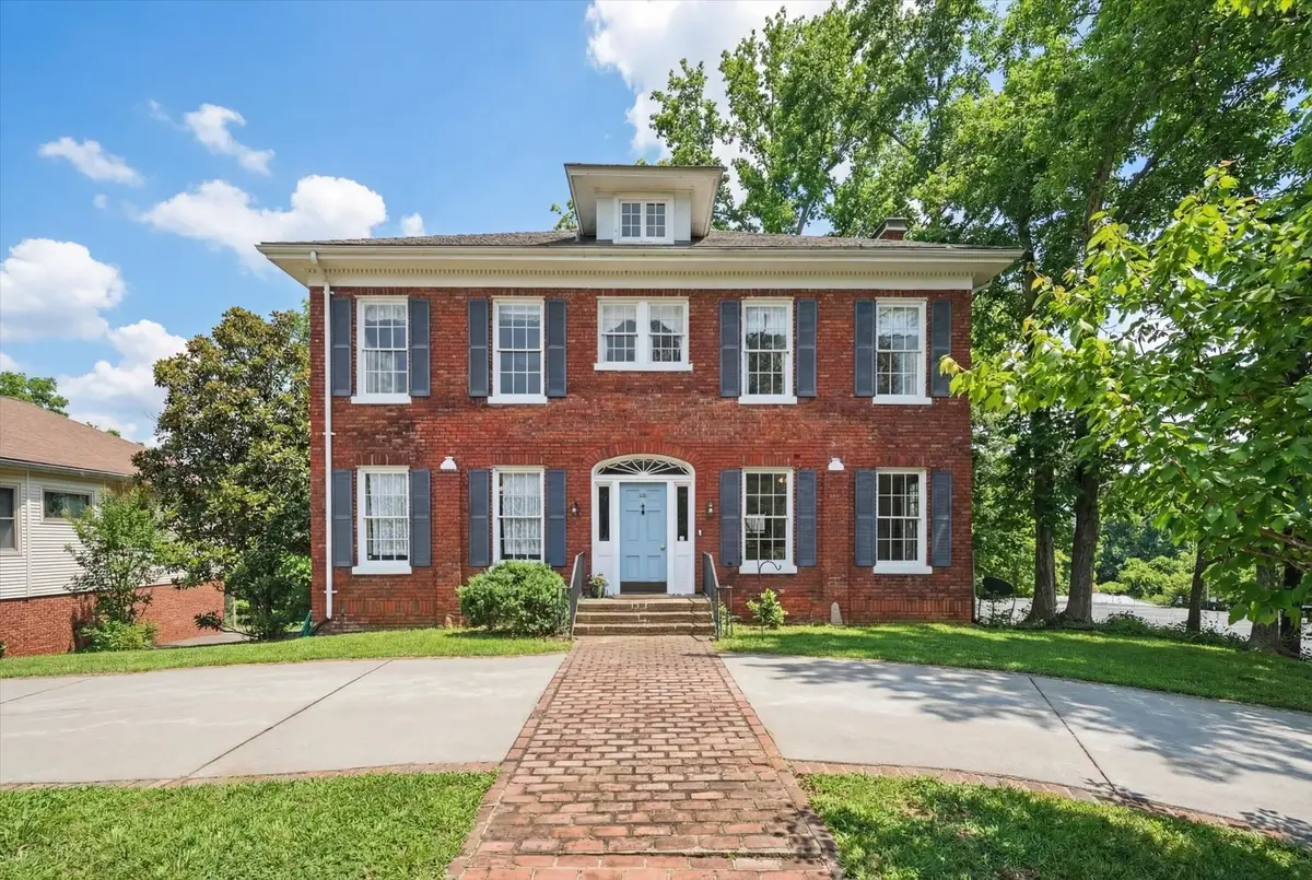 96 Main St, Cadiz, KY 42211 - #1