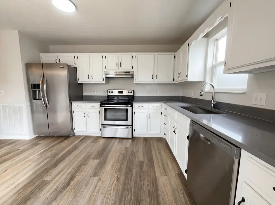 101 Newport Ln, Hendersonville, TN 37075 - #2