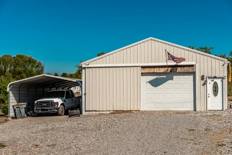 531 Governor Hall Rd, Castalian Springs, TN 37031 - #3