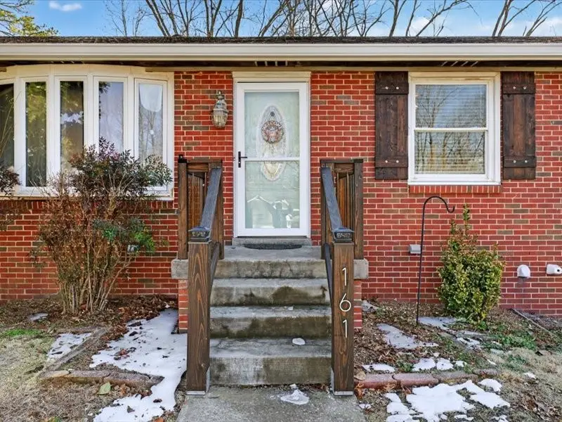 161 W Regent Dr, Clarksville, TN 37043 - #2