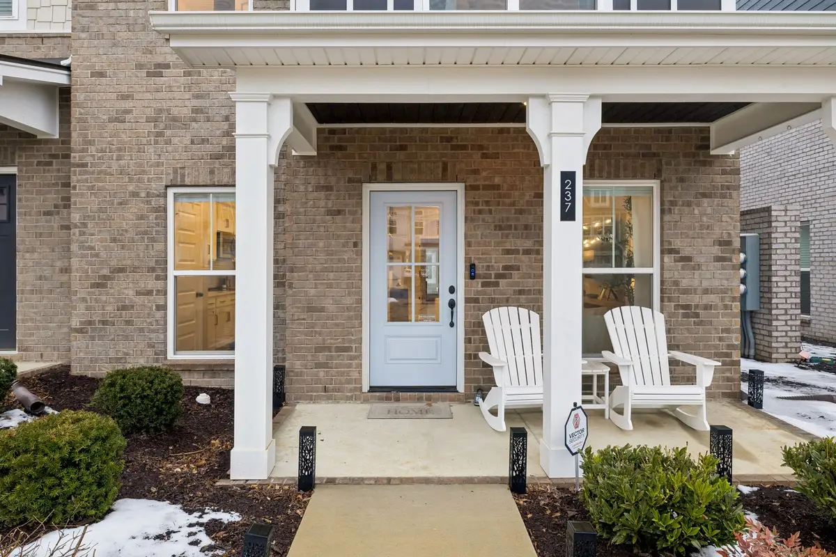 237 Kenner Pvt Aly, Hendersonville, TN 37075 - #1