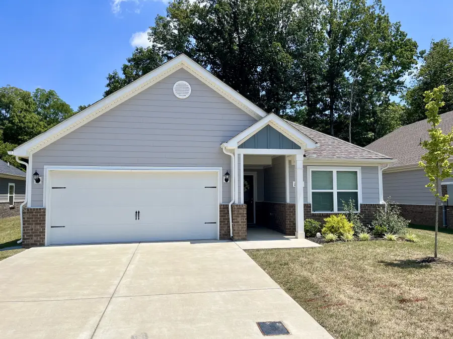 1003 Autumnwood Dr, Dickson, TN 37055 - Image #2