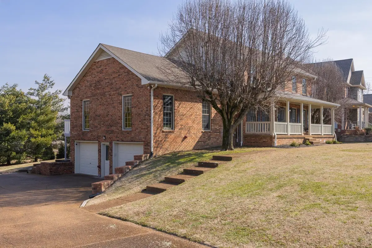 823 Countrywood Dr, Franklin, TN 37064 - #1