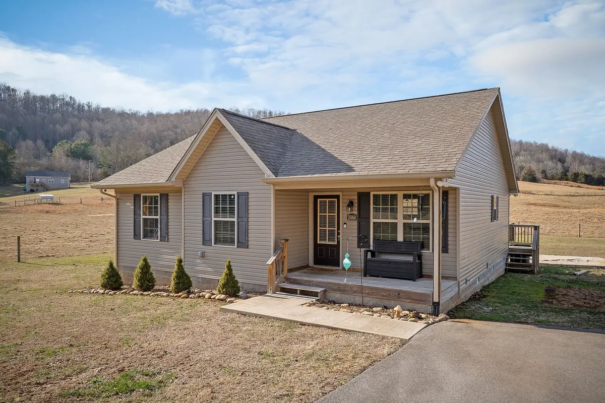 2060 Walker Cove Rd, Sparta, TN 38583 - #1