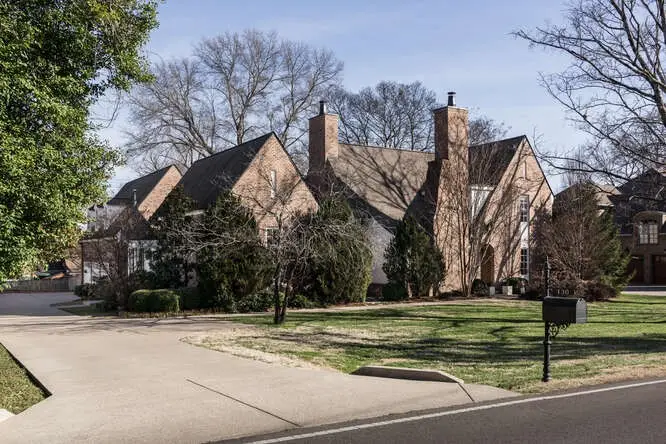130 Alton Rd, Nashville, TN 37205 - #1