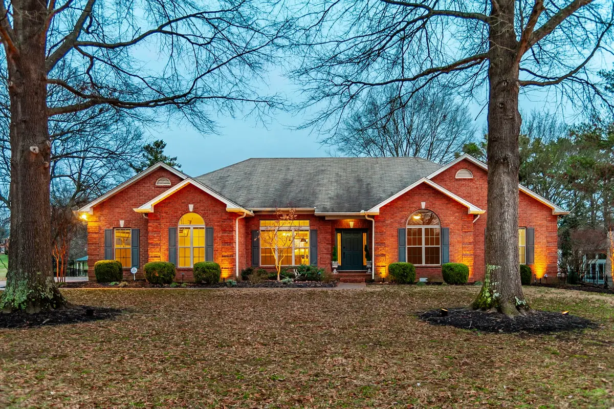 1133 Inneswood Dr, Gallatin, TN 37066 - #1