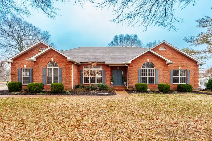 1133 Inneswood Dr, Gallatin, TN 37066 - #2