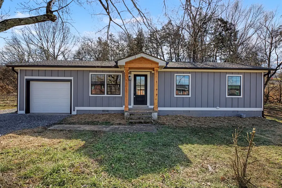 203 Meadowbrook Dr, Woodbury, TN 37190 - #2