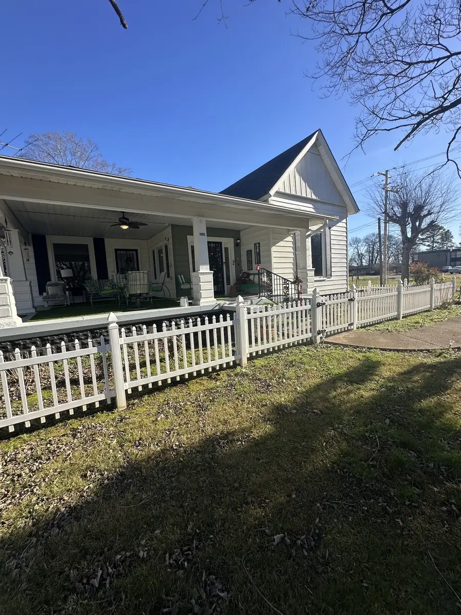 506 N Main St, Mount Pleasant, TN 38474 - #2