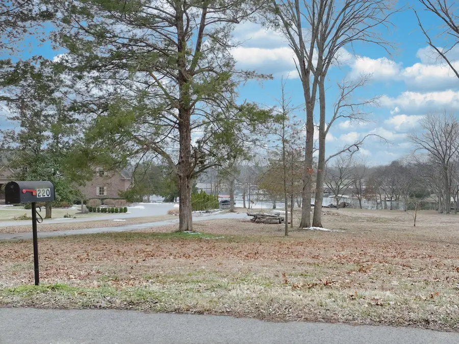 220 Bluegrass Dr, Hendersonville, TN 37075 - #3