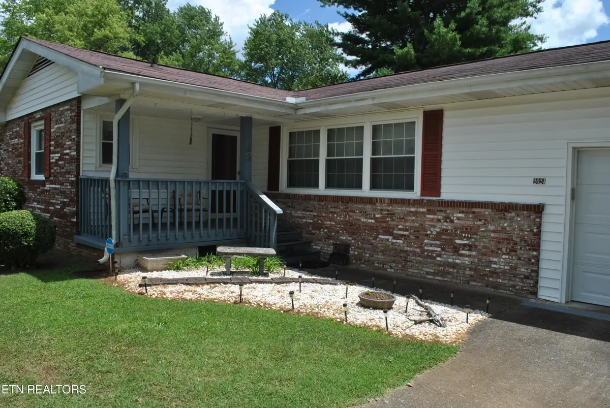 2024 Radiance Drive, Knoxville, TN 37912 - #1