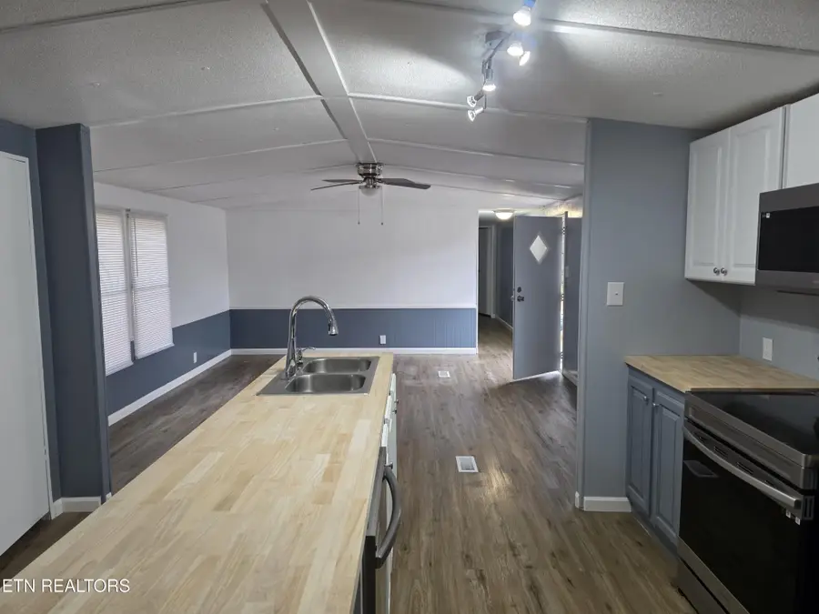 1288 Maiden Ln Lane, Jellico, TN 37762 - #3