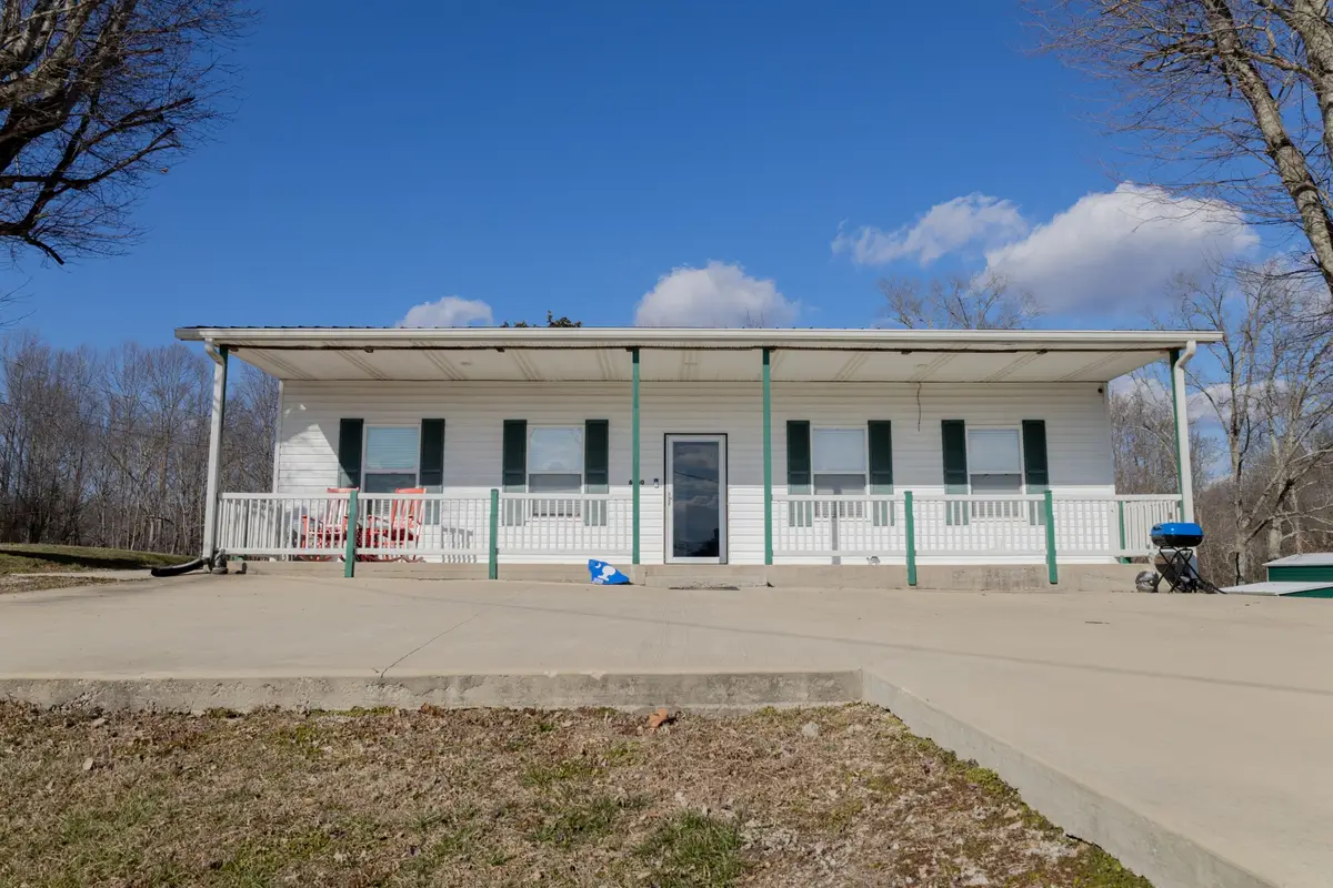 6760 Smithville Hwy, Sparta, TN 38583 - #1