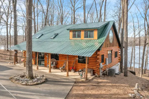 713 Al Henn Rd, Cadiz, KY 42211