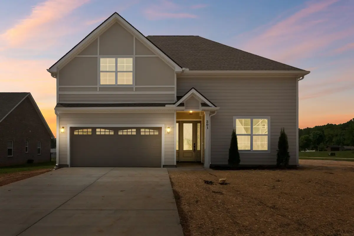 201 Lookout Dr, Winchester, TN 37398 - #1