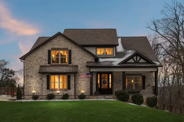 143 W Hester Rd, Cottontown, TN 37048