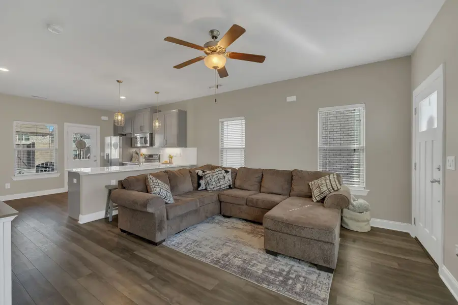 555 Gresham Ln #2D, Murfreesboro, TN 37129 - #3