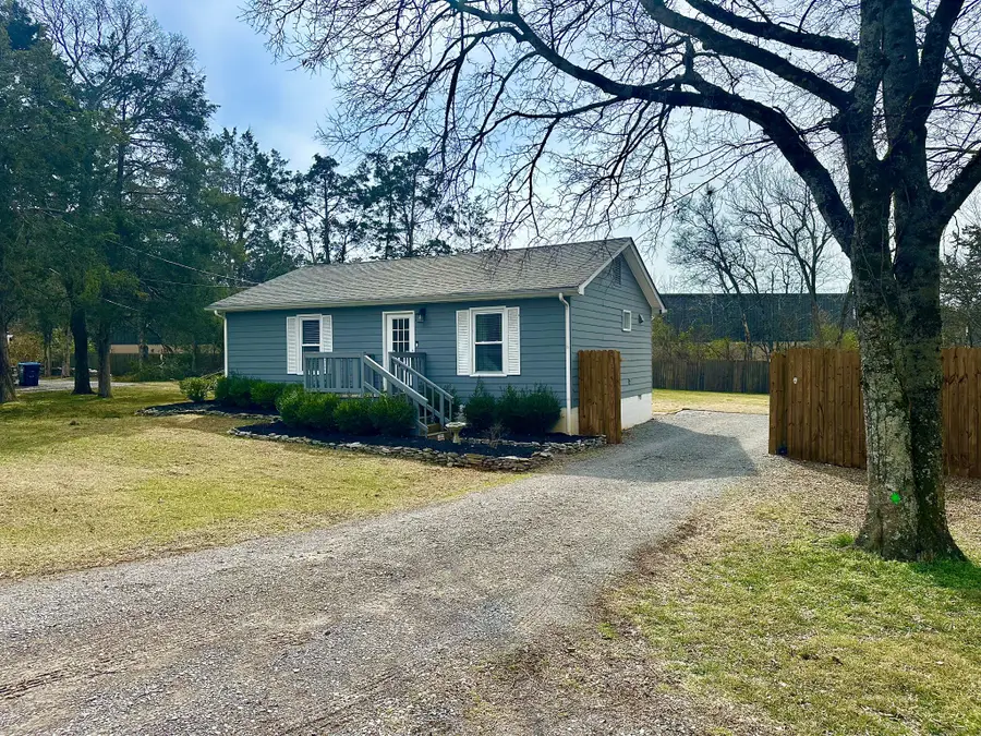 215 Sunrise Ave, La Vergne, TN 37086 - #3