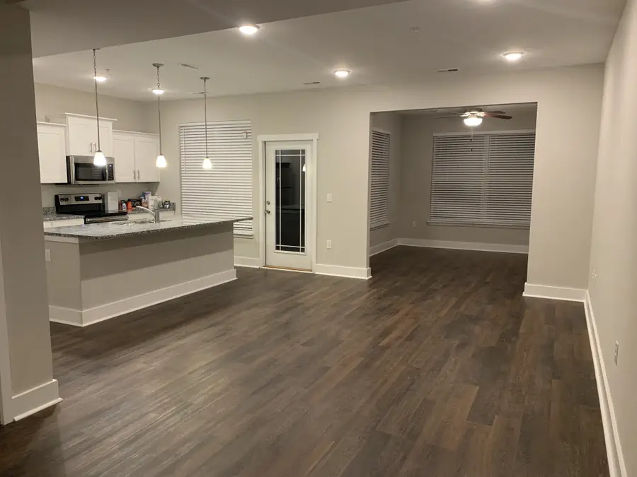 6039 Hillside Ln, Spring Hill, TN 37174 - Image #3