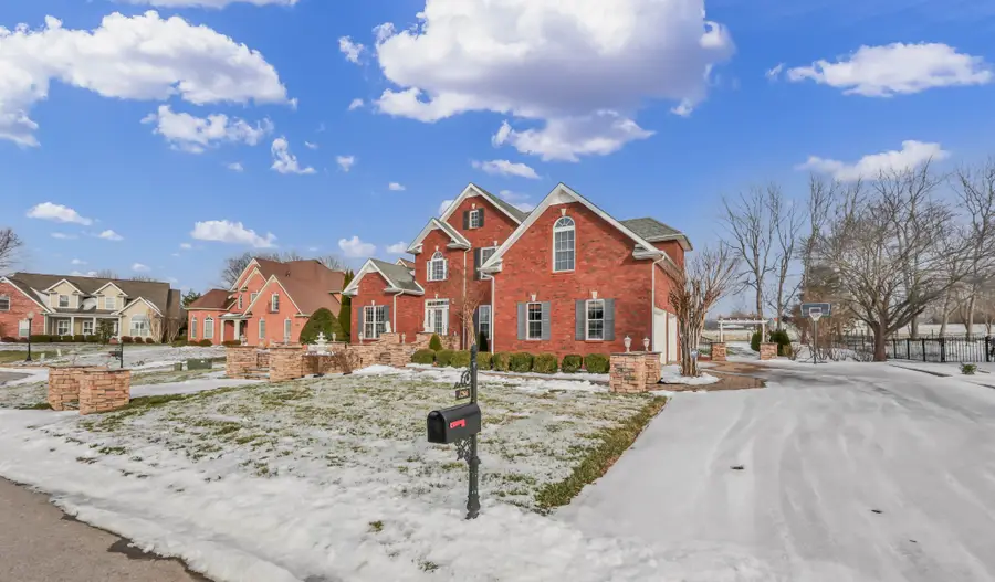 3266 Quincy Ln, Clarksville, TN 37043 - #3