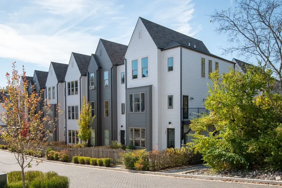 251 Arrowhead Dr, Nashville, TN 37216 - #2