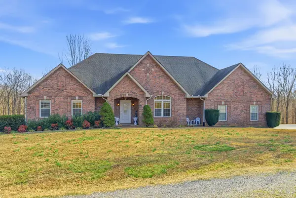 7333 Moore Rd, Greenbrier, TN 37073